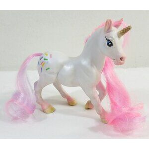 Breyer Horses Mane Beauty Li'l Beauties Unicorm Sprinkles pink hair